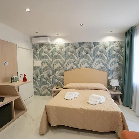 Pc Boutique H, Sea View By Clapa Group *