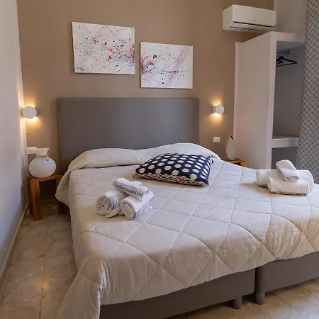 Pc Boutique H, Sea View By Clapa Group Гостевой дом 3*